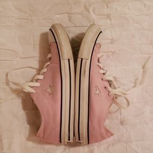 infant pink converse